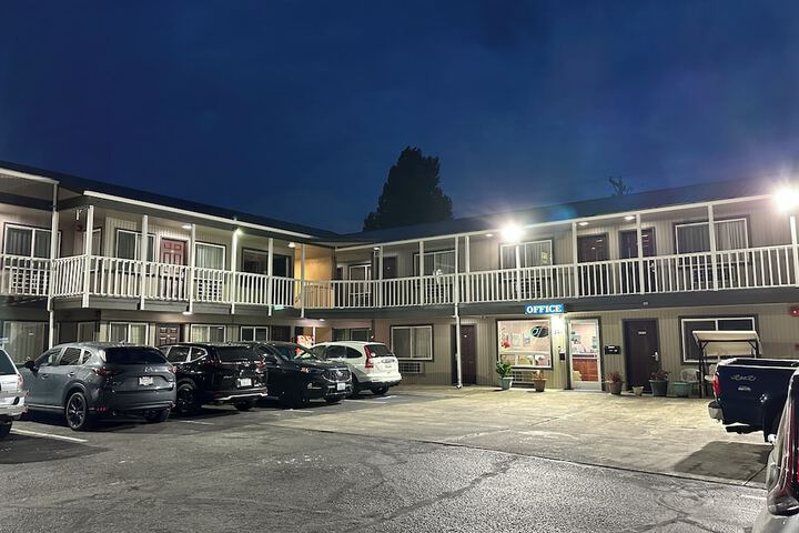Hotel 8 of 55