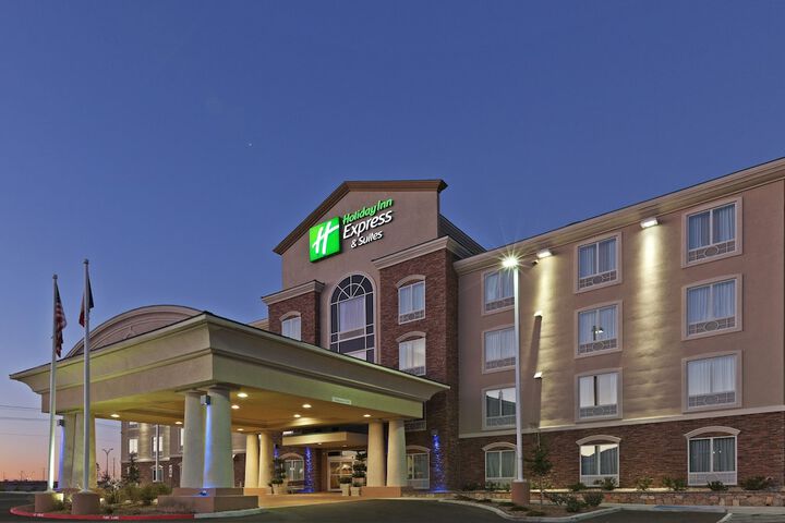 Hotel 4 of 51