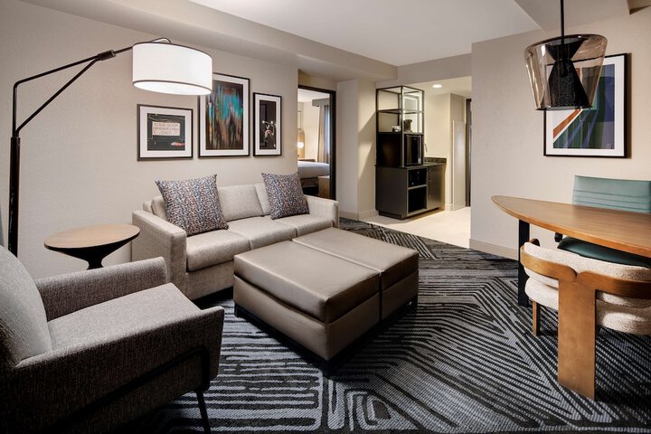 Embassy Suites by Hilton San Rafael at Marin Center