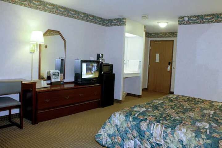 Garden City Inn