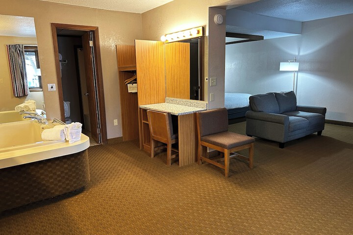 Room 39 of 100