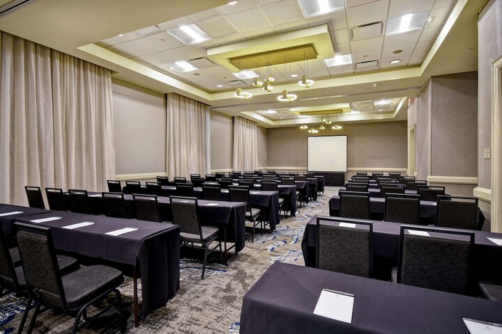 Embassy Suites by Hilton Montgomery Hotel & Conference Ctr