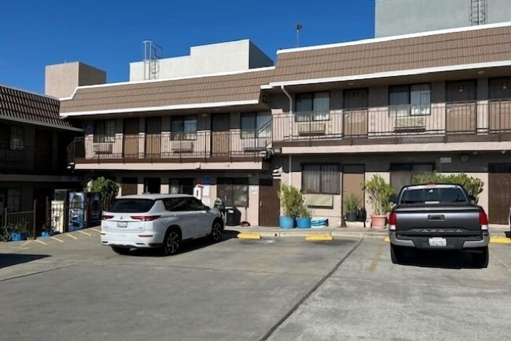 Hotel 4 of 41