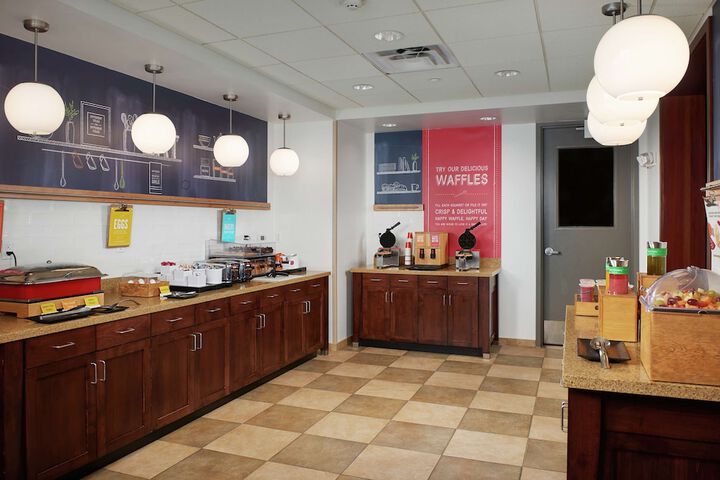 Hampton Inn & Suites Salem OR