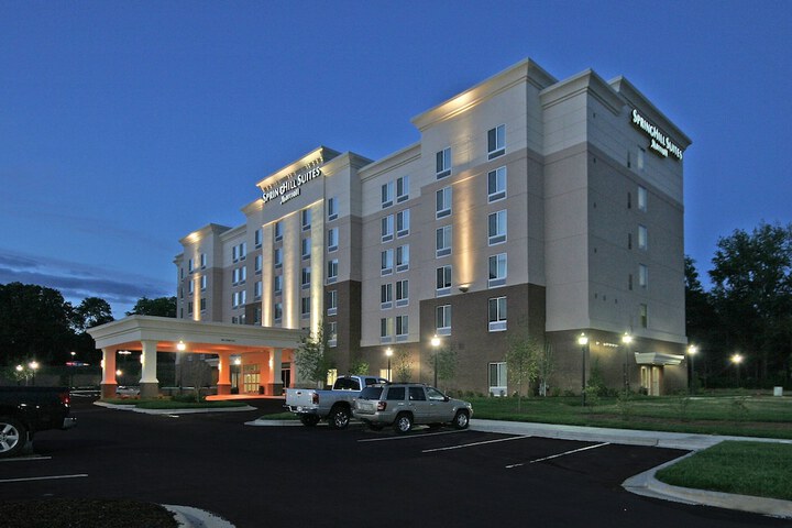 Hotel 4 of 33