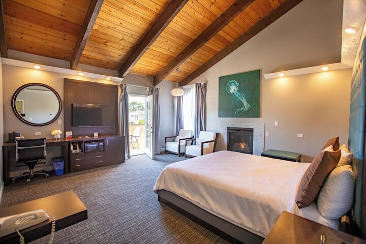 Room 12 of 42