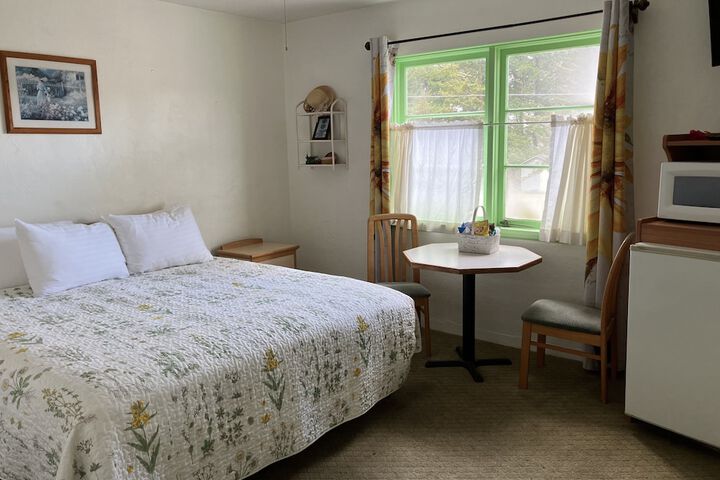 Florence Lighthouse Inn