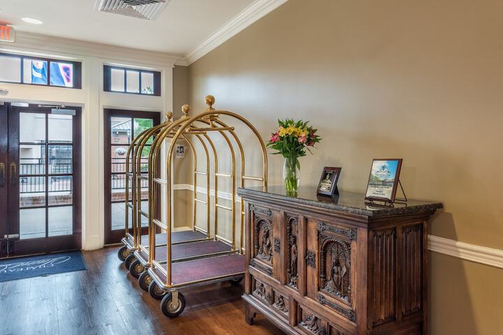 Chateau Saint Denis Hotel
