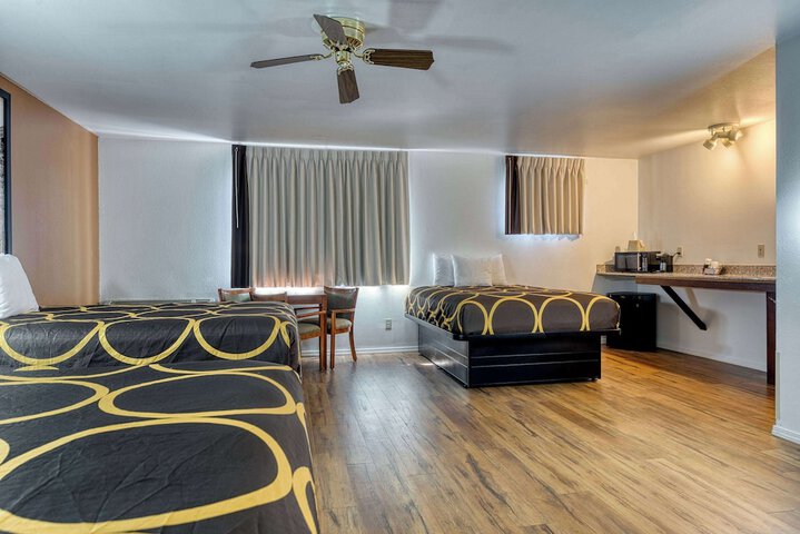 Super 8 by Wyndham Alamosa