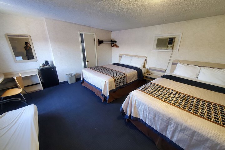 Room 26 of 29