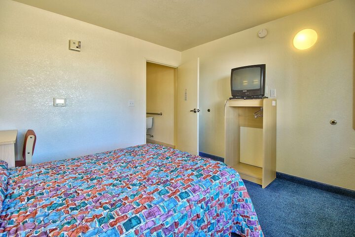 Motel 6 Nogales AZ - Mariposa Road