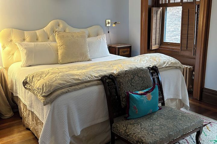 Room 15 of 26