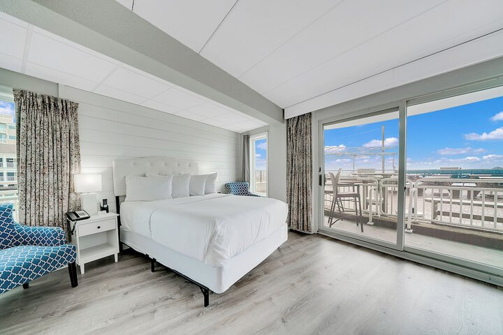 Montreal Beach Resort