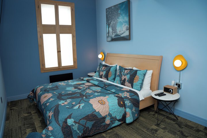 Room 10 of 50