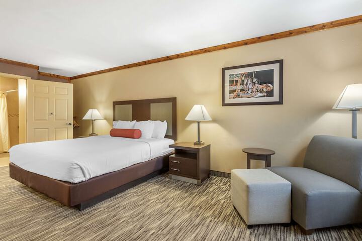 Room 19 of 37