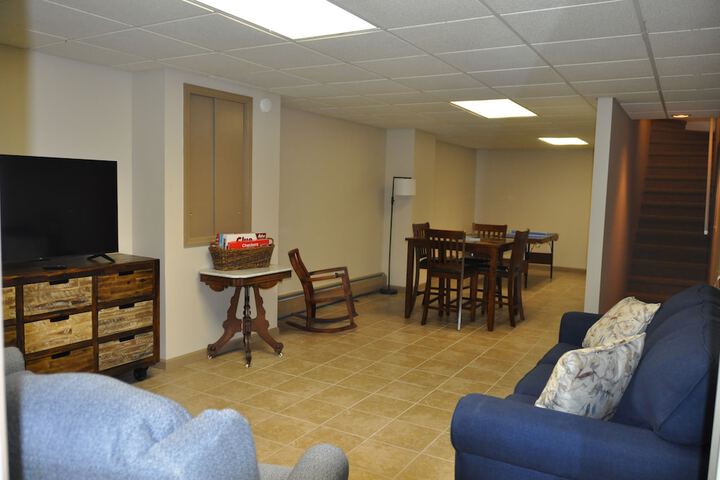 Room 10 of 48