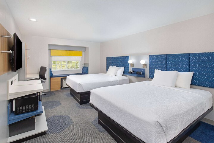 Room 17 of 25