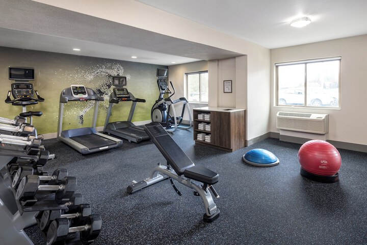 Holiday Inn Express Portland South-Lake Oswego by IHG