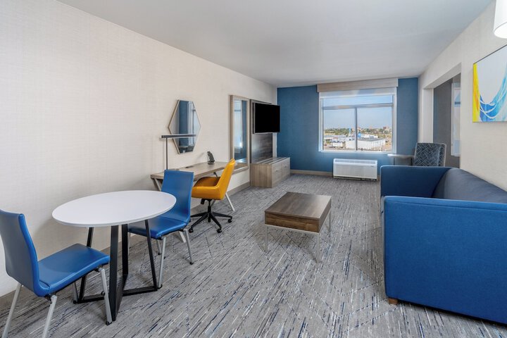 Room 19 of 44