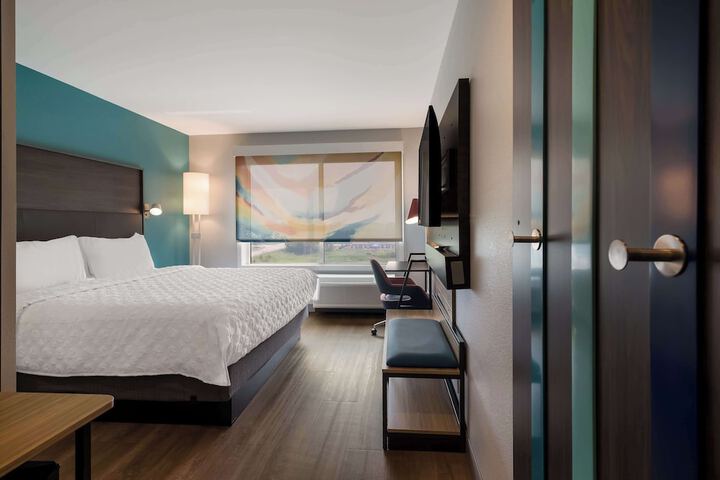 Room 12 of 30