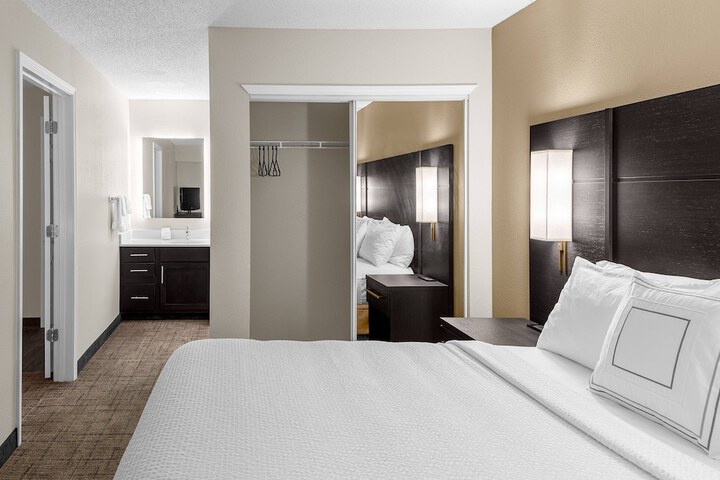 Room 19 of 27