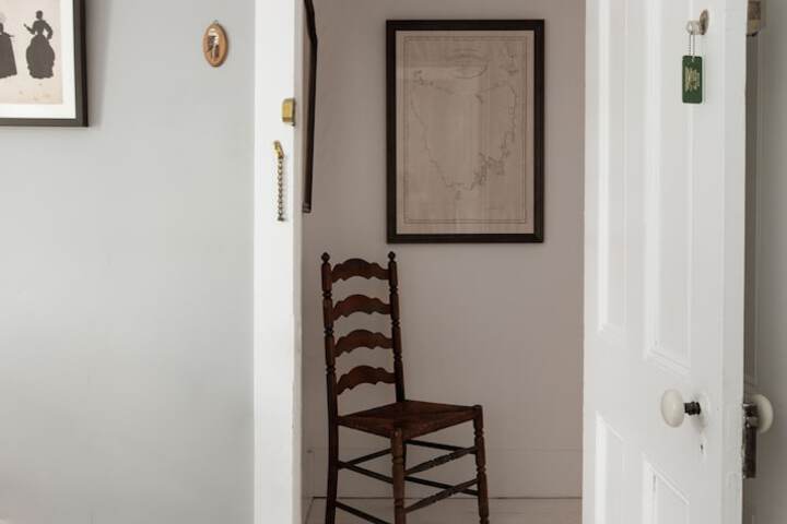Room 9 of 29