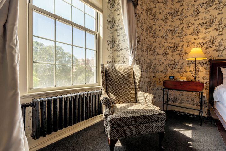 Inn on Broadway