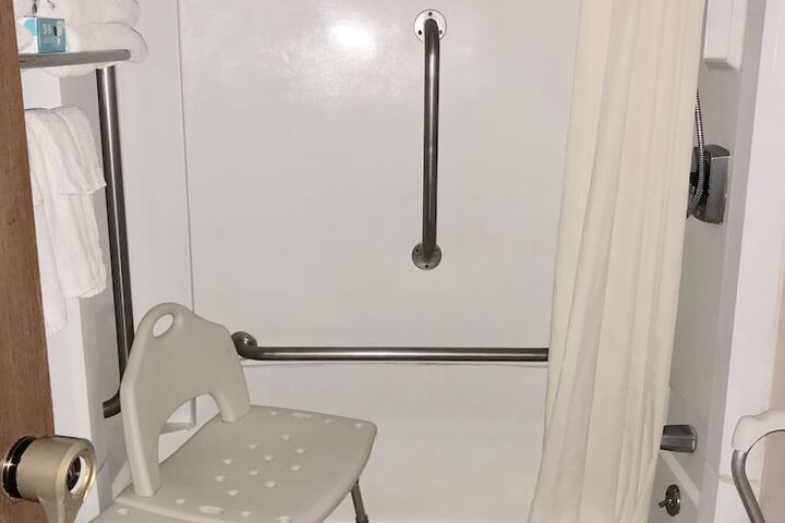 Room 30 of 51
