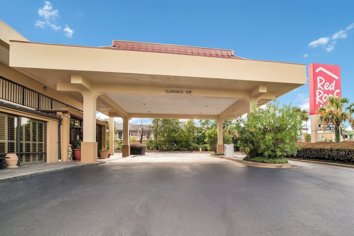 Hotel 7 of 43