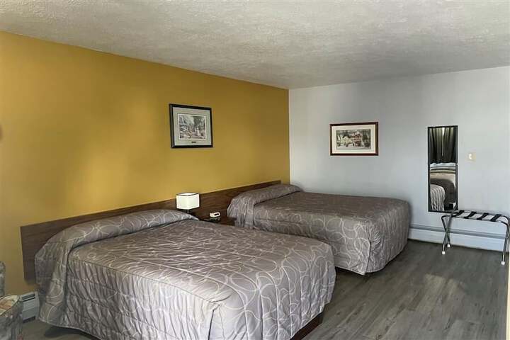 Room 18 of 40