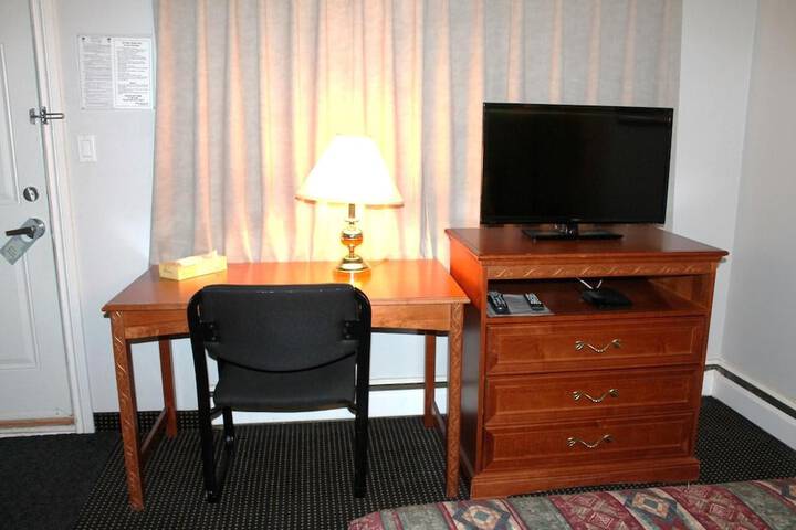 Room 35 of 41