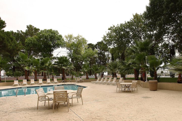 Pool 4 of 34