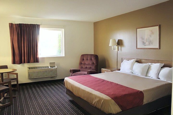AmeriVu Inn and Suites - Stanley