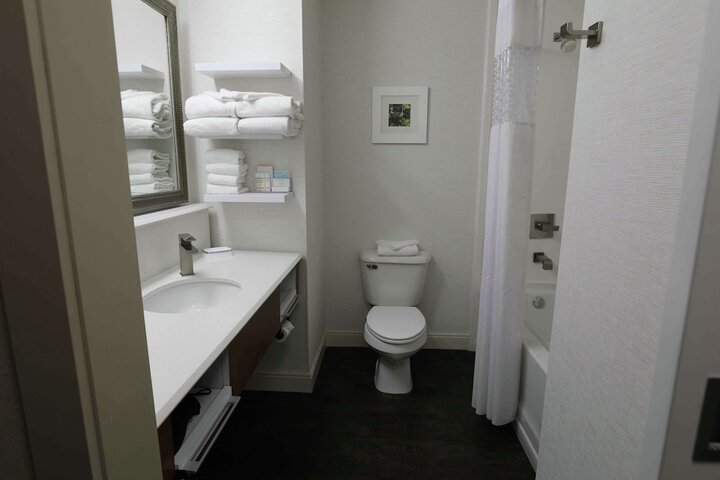 Room 19 of 35
