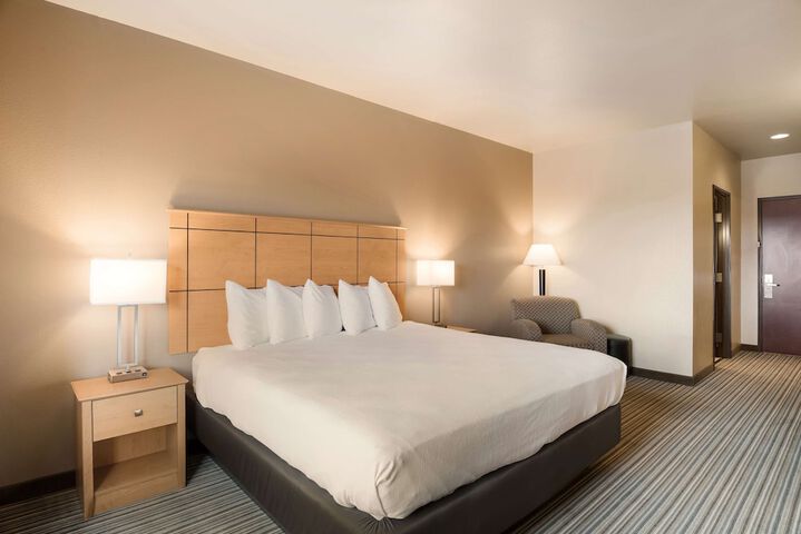 Room 21 of 28