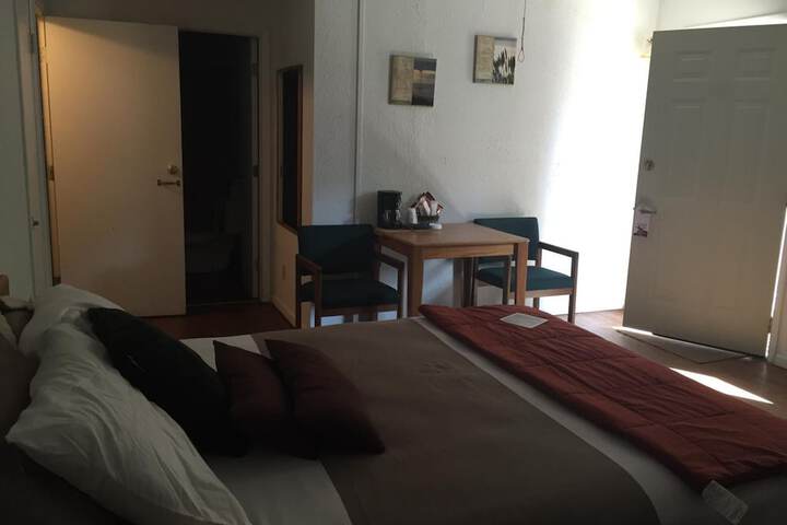Room 41 of 66