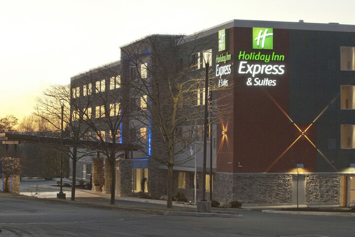 Hotel 3 of 35
