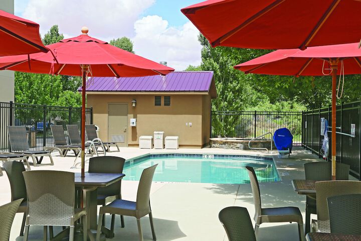 Pool 4 of 47