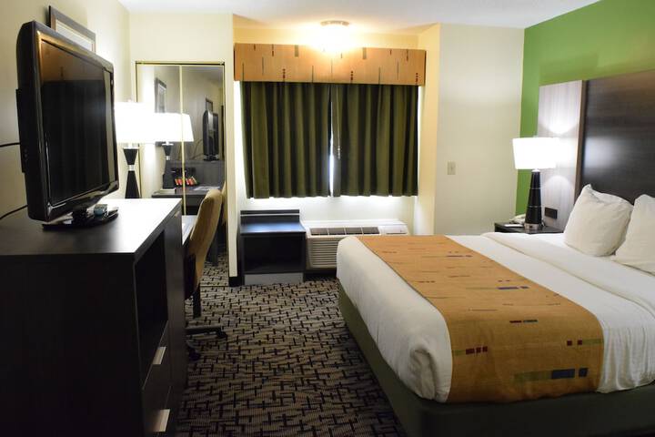 Room 16 of 23