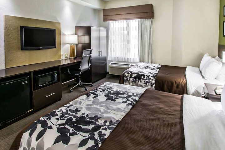 Room 10 of 42
