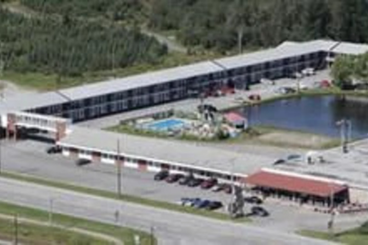 Balmoral Motel Hotel