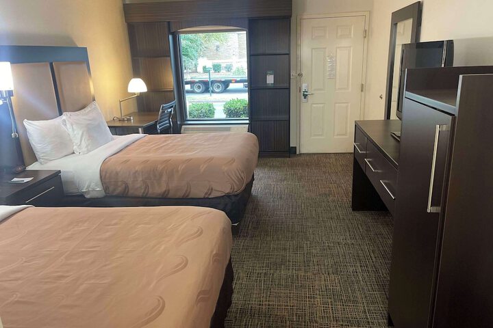 Room 17 of 23