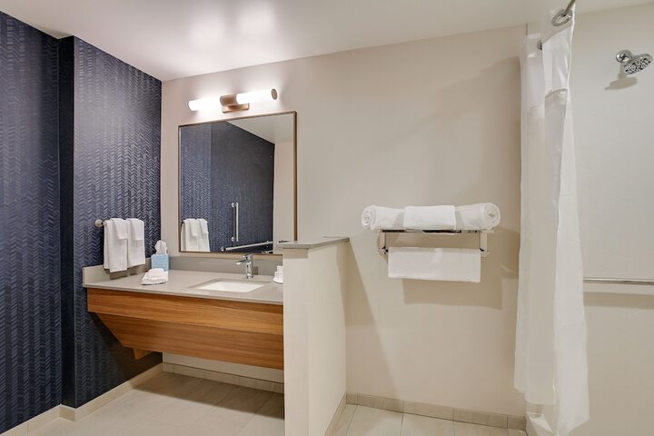 Room 15 of 31