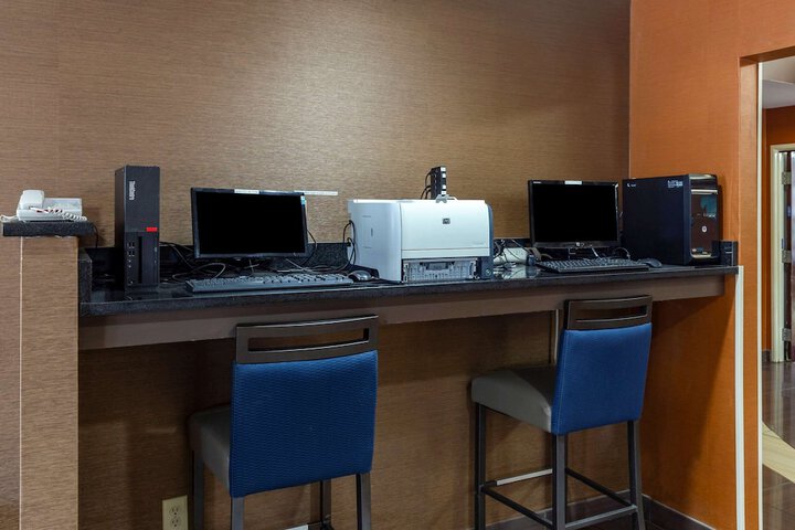 Business Center 45 of 45