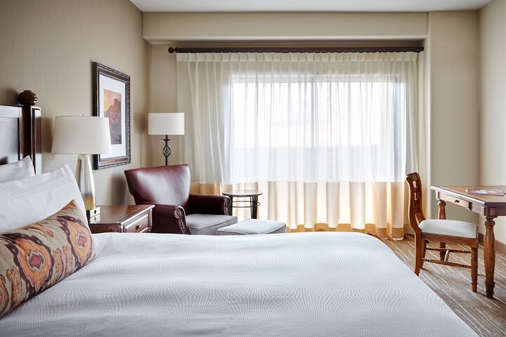 Room 49 of 108