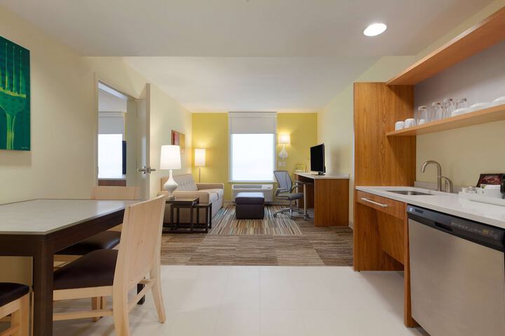 Home2 Suites by Hilton Champaign / Urbana
