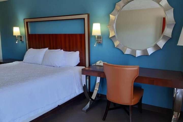 Room 40 of 43
