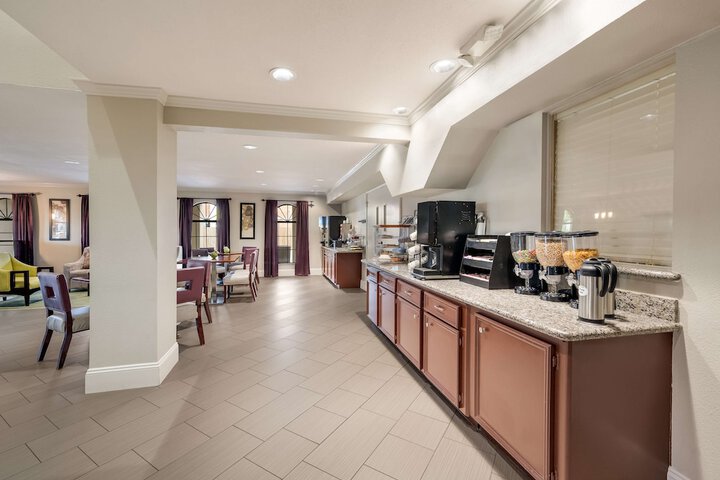 SureStay Hotel by Best Western Deer Park