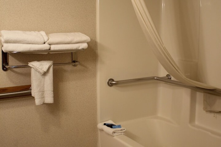 Room 73 of 84