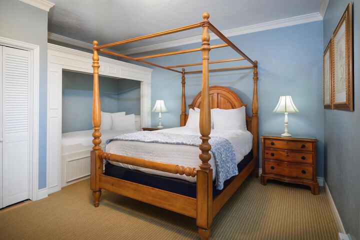 Best Western Grandmas Feather Bed